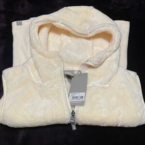 03BW.- Bench Hopper Zip Thru Vest.